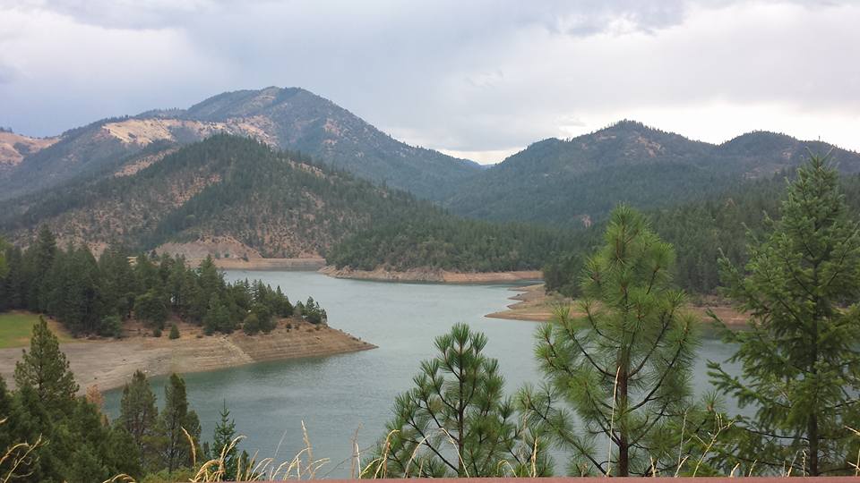 Picture of Applegate Lake in Southern Oregon